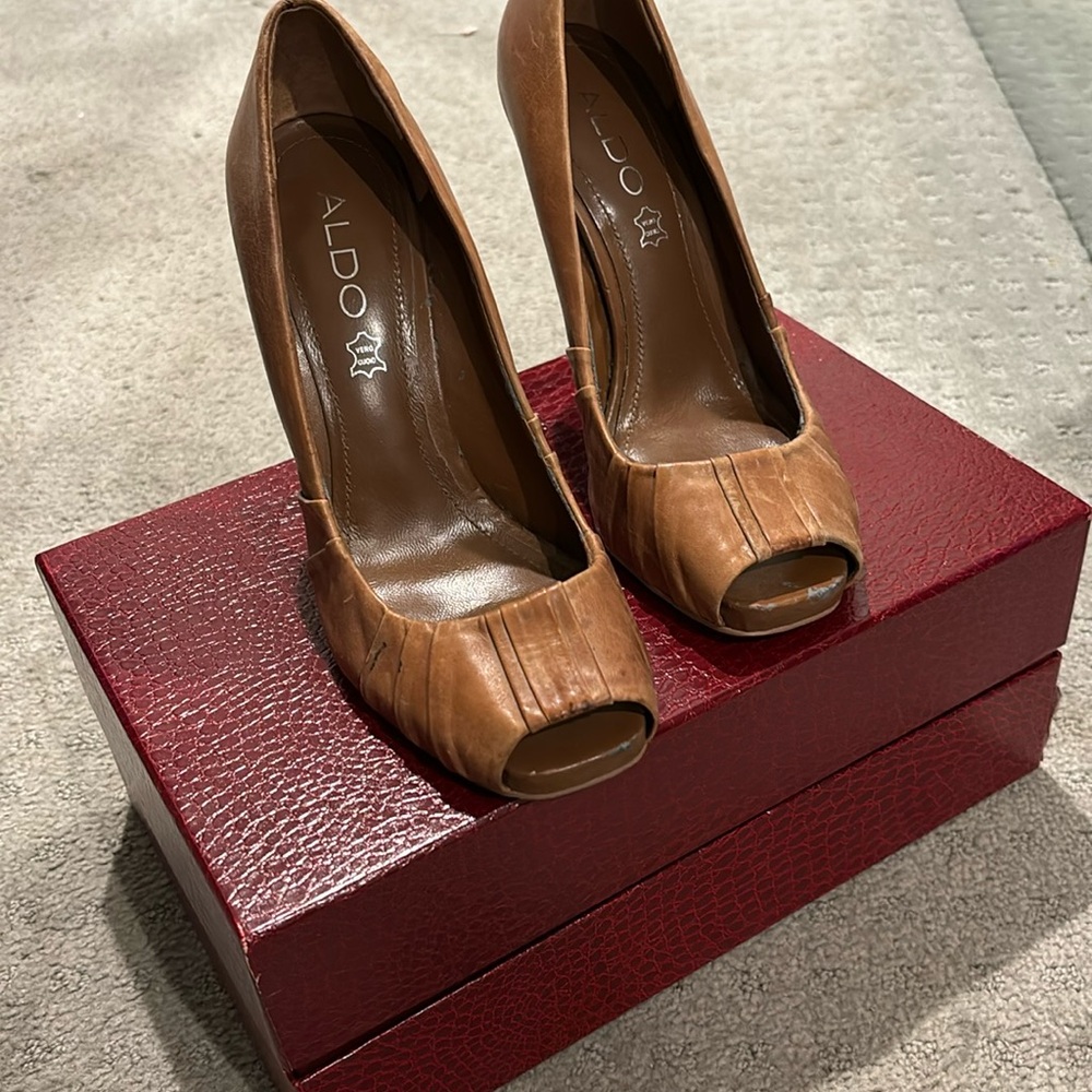 ALDO TAN HEEL